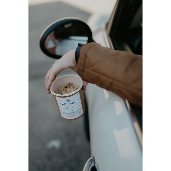 FAKT DOBRÉ kelímek Arašídová směs s datlemi a rozinkami 200 g