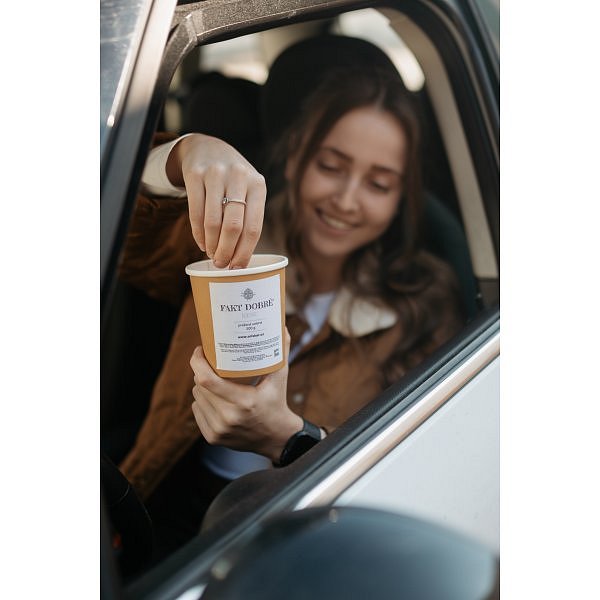 FAKT DOBRÉ kelímek Arašídová směs s datlemi a rozinkami 200 g